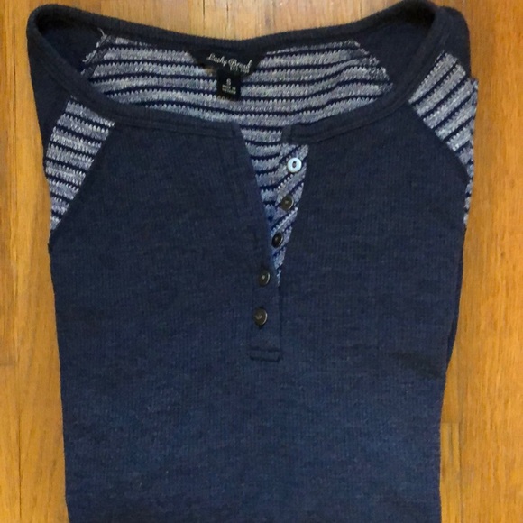 Lucky Brand Tops - 🎉Host Pick🎉Like-New Lucky Navy Blue/Grey thermal Henley Top